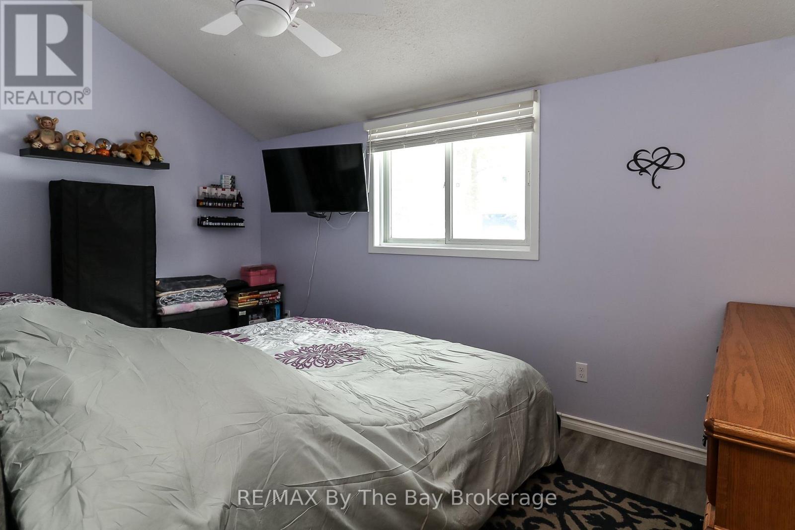84 32nd Street N, Wasaga Beach, Ontario  L9Z 2C4 - Photo 23 - S12962910