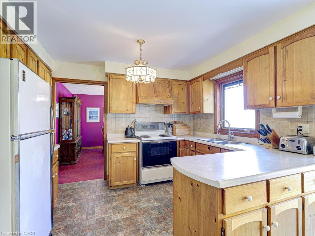 11331 Amos Drive, Milton, Ontario  L0P 1B0 - Photo 8 - 40817214
