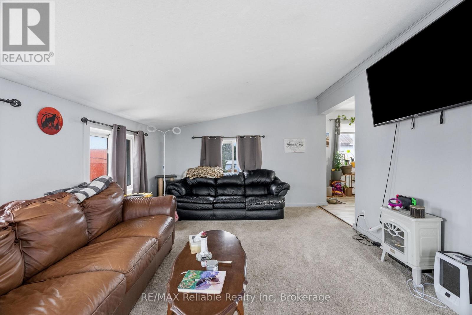 271 Main Street, Central Huron, Ontario  N0M 2H0 - Photo 27 - X12964398