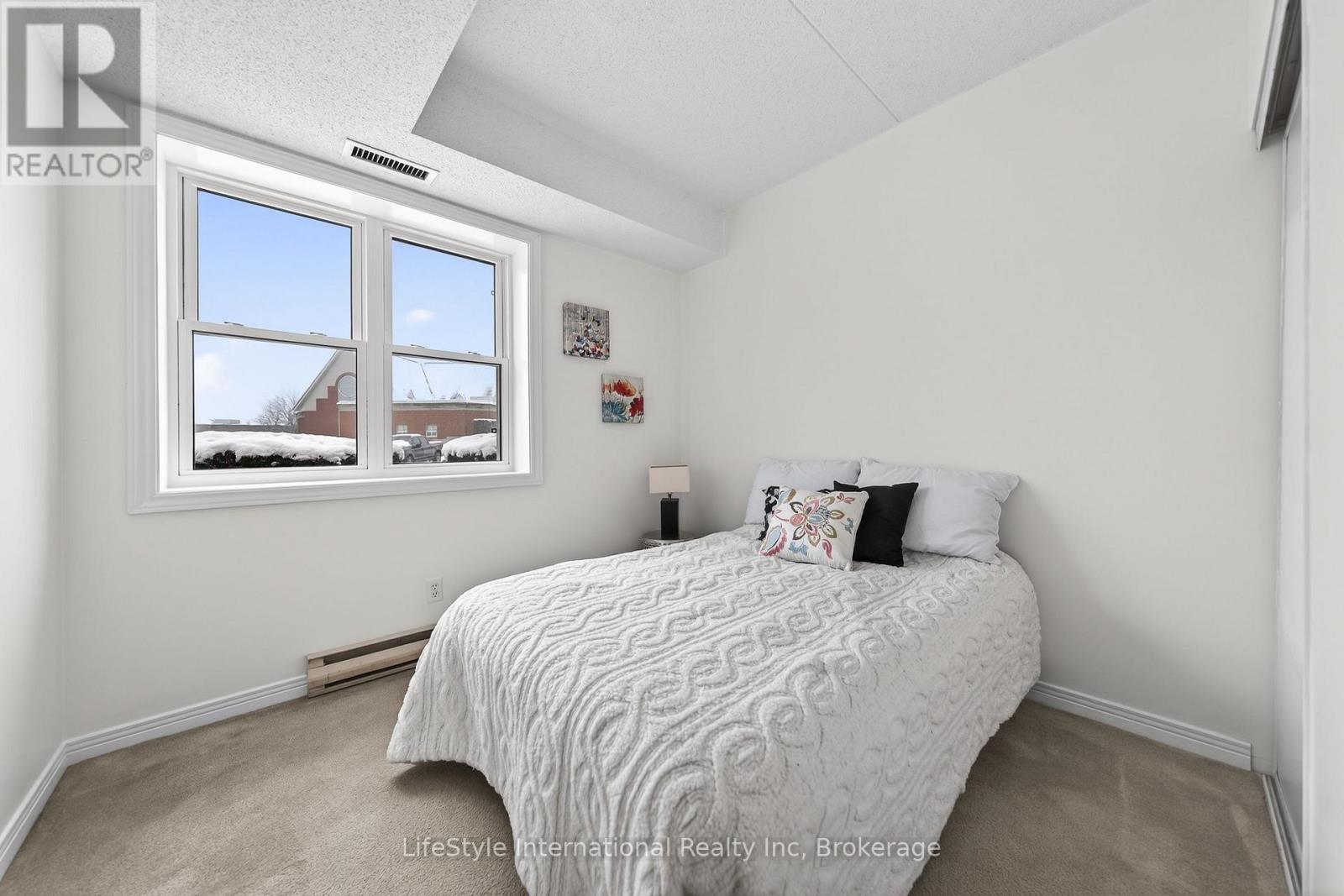 103 - 208 Silvercreek Parkway N, Guelph, Ontario  N1H 8H2 - Photo 14 - X12964520