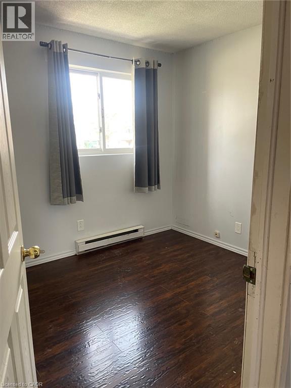 379 Holly Street, Waterloo, Ontario  N2L 4G5 - Photo 9 - 40818122