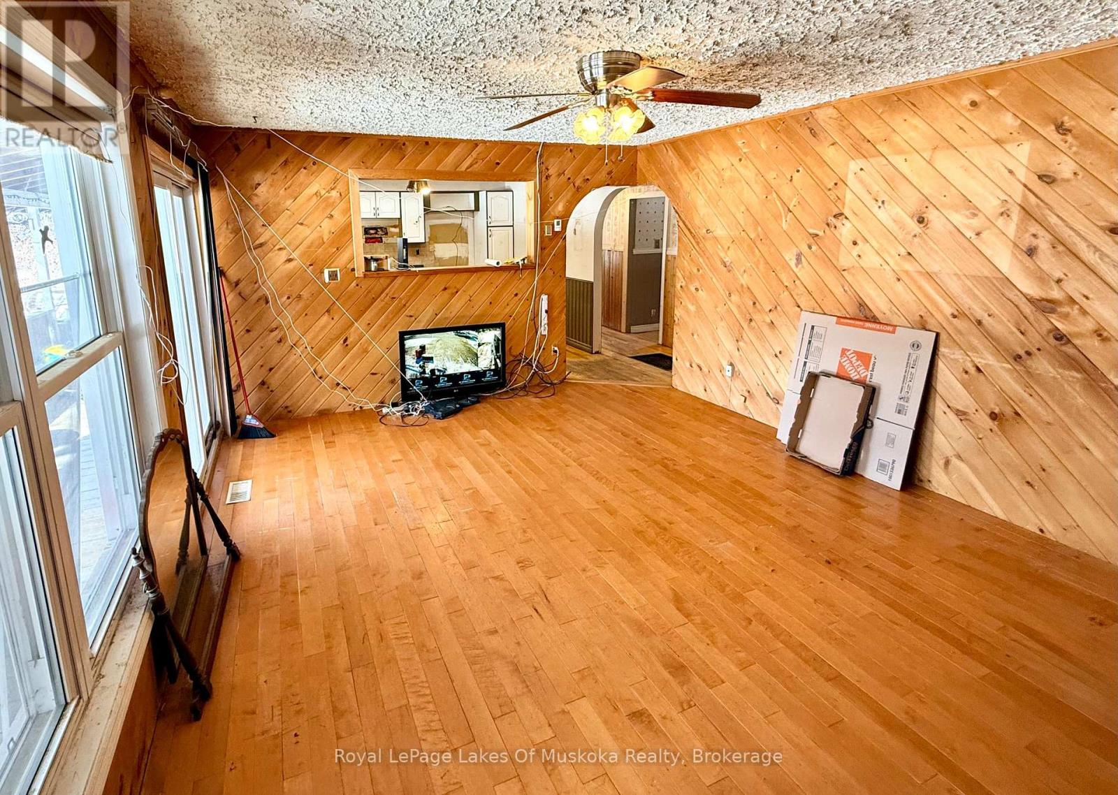 1071 Naismith Road, Bracebridge, Ontario  P1L 1X4 - Photo 8 - X12964936