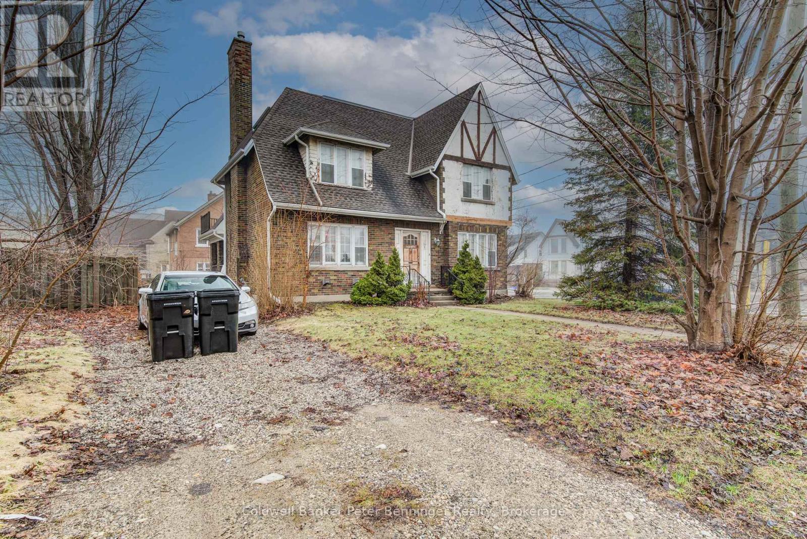 71 Margaret Avenue, Kitchener, Ontario  N2H 4H3 - Photo 2 - X12965460