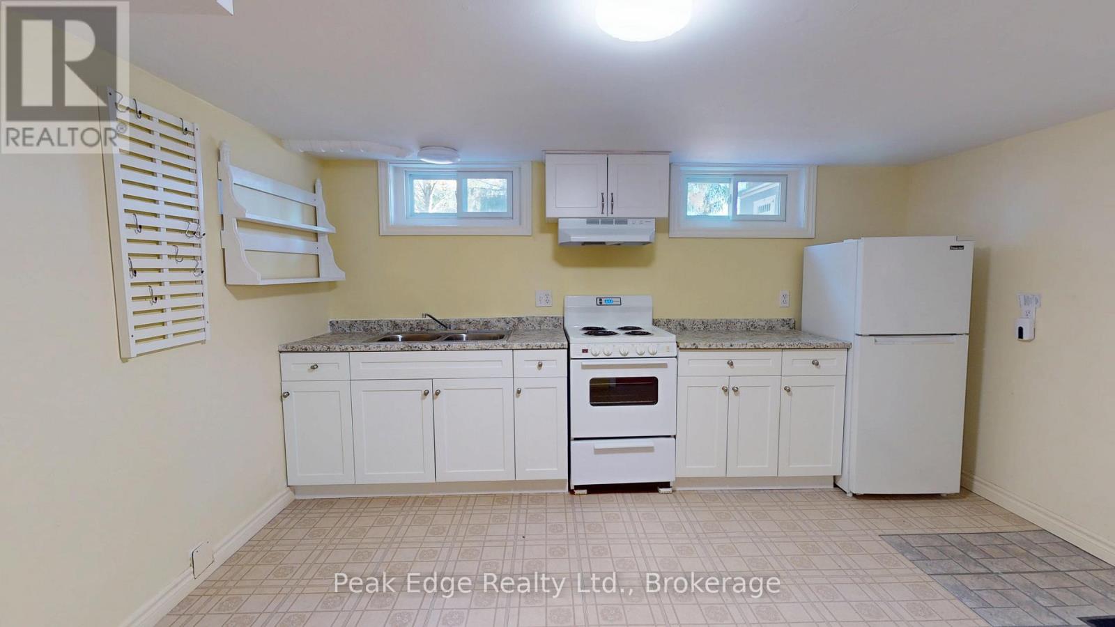 477 12th Avenue, Hanover, Ontario  N4N 2V1 - Photo 24 - X12966018