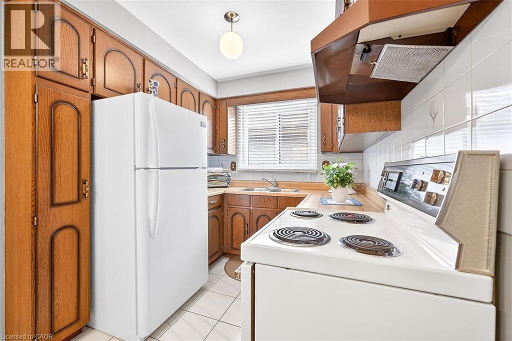 344 Enfield Road, Burlington, Ontario  L7T 4E8 - Photo 14 - 40818277