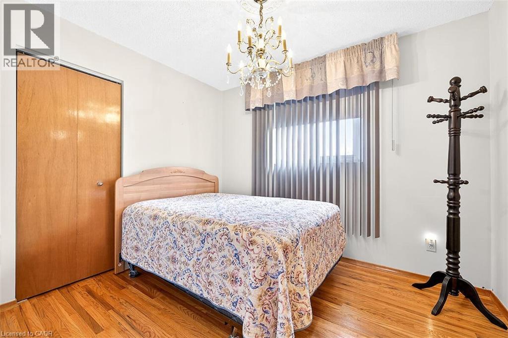 344 Enfield Road, Burlington, Ontario  L7T 4E8 - Photo 23 - 40818277