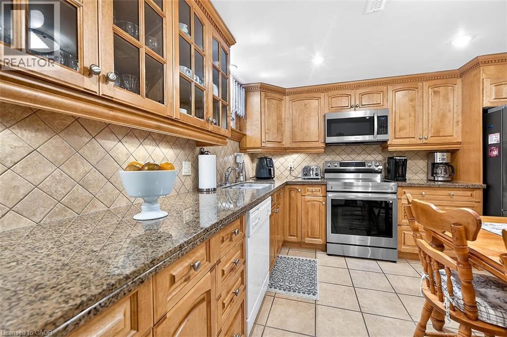 344 Enfield Road, Burlington, Ontario  L7T 4E8 - Photo 27 - 40818277