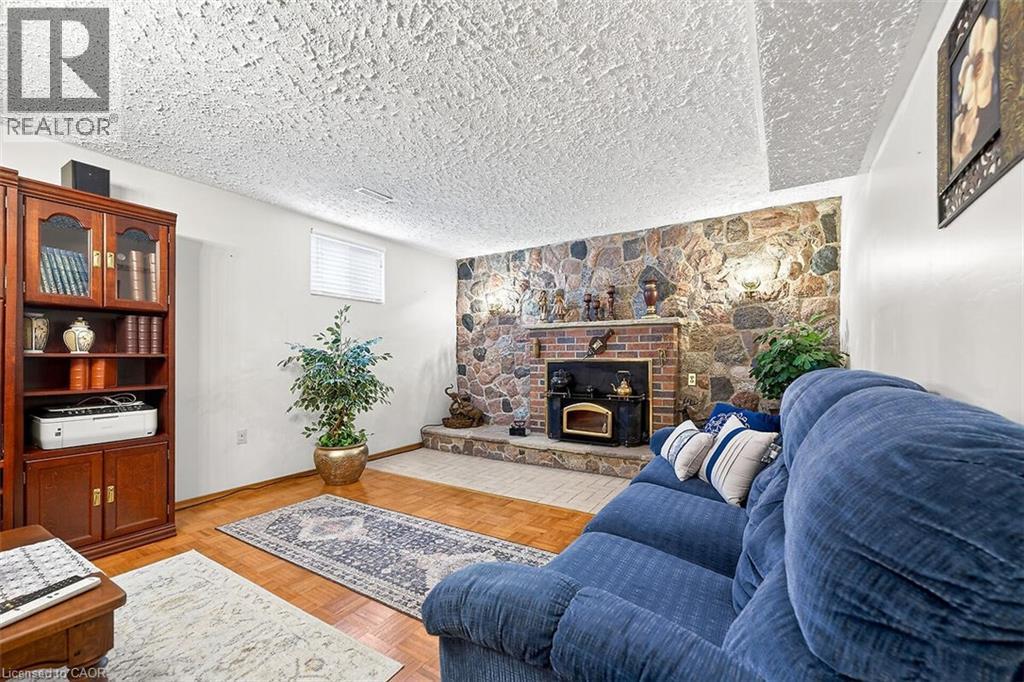 344 Enfield Road, Burlington, Ontario  L7T 4E8 - Photo 37 - 40818277