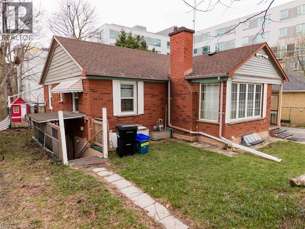 291 Albert Street, Waterloo, Ontario  N2L 3T9 - Photo 3 - 40817561