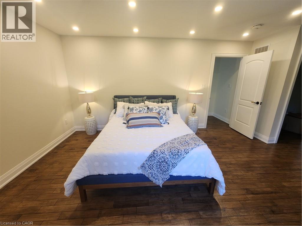 2019 Dundas Street, Burlington, Ontario  L7P 0S8 - Photo 21 - 40818324