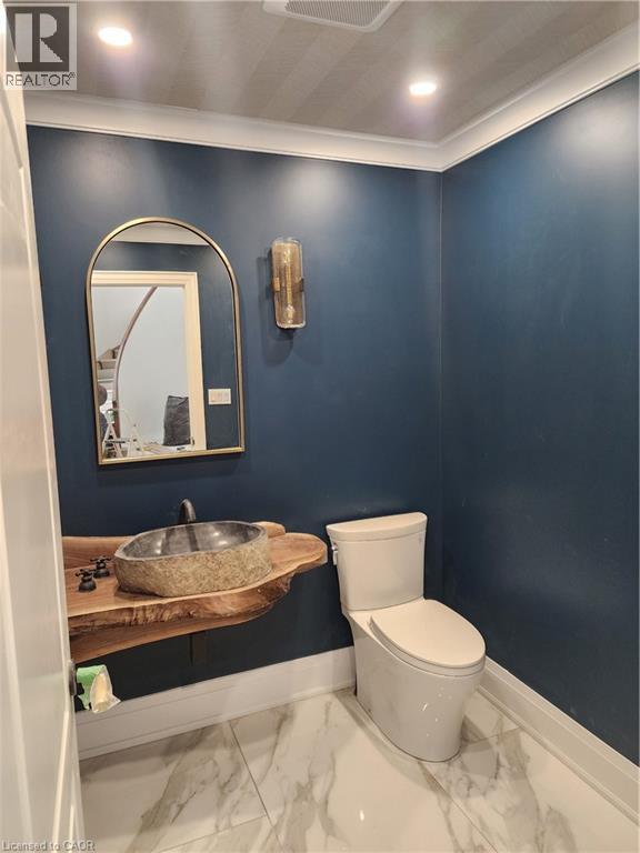 2019 Dundas Street, Burlington, Ontario  L7P 0S8 - Photo 7 - 40818324
