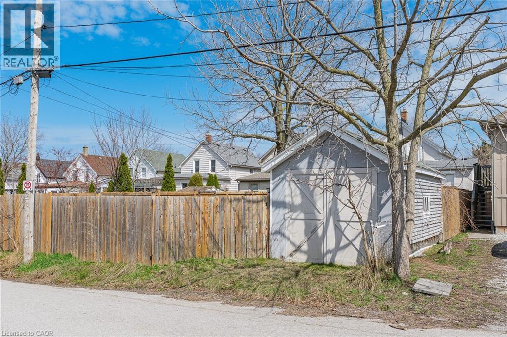 23 Pinecrest Avenue, St. Catharines, Ontario  L2T 1C6 - Photo 39 - 40818155