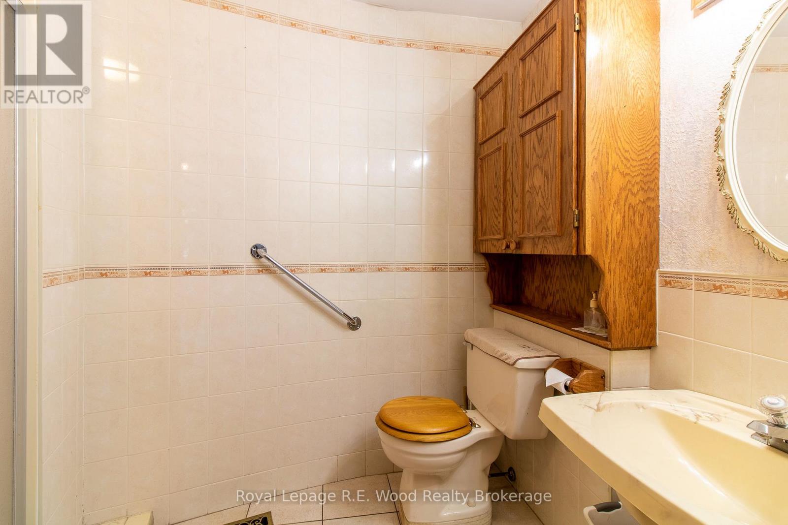 4974 Marion Street, Thames Centre, Ontario  N0L 1G4 - Photo 10 - X12969108