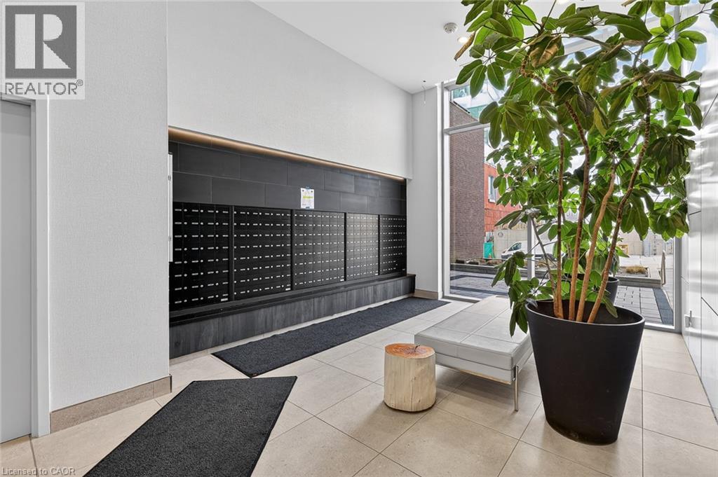 85 Duke Street W Unit# 1006, Kitchener, Ontario  N2H 0B7 - Photo 4 - 40818062