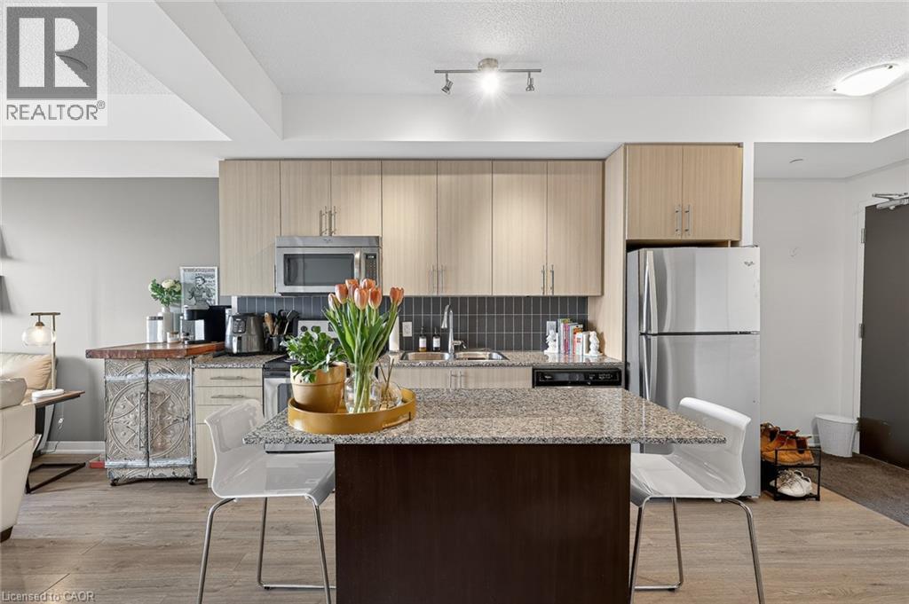 85 Duke Street W Unit# 1006, Kitchener, Ontario  N2H 0B7 - Photo 6 - 40818062