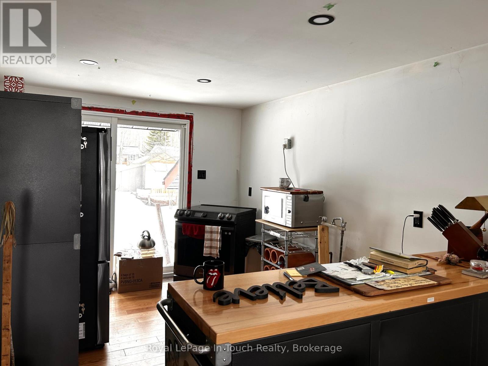 26 Dundee Drive, Tiny, Ontario  L9M 0B3 - Photo 6 - S12970686