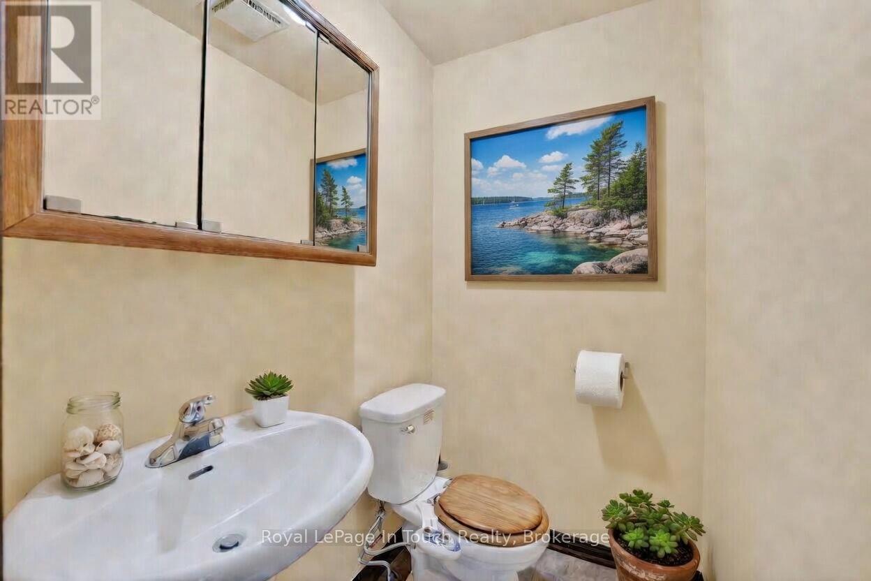 23 Duquette Court, Tiny, Ontario  L9M 0H3 - Photo 15 - S12971464