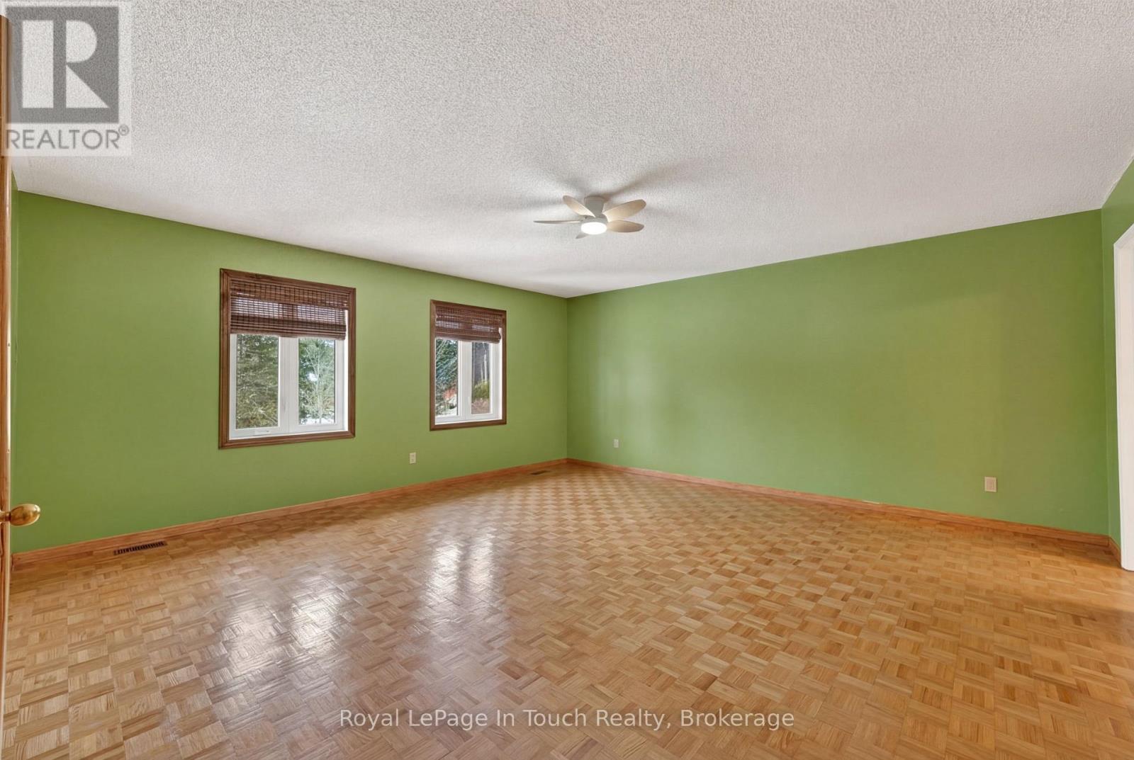 23 Duquette Court, Tiny, Ontario  L9M 0H3 - Photo 17 - S12971464