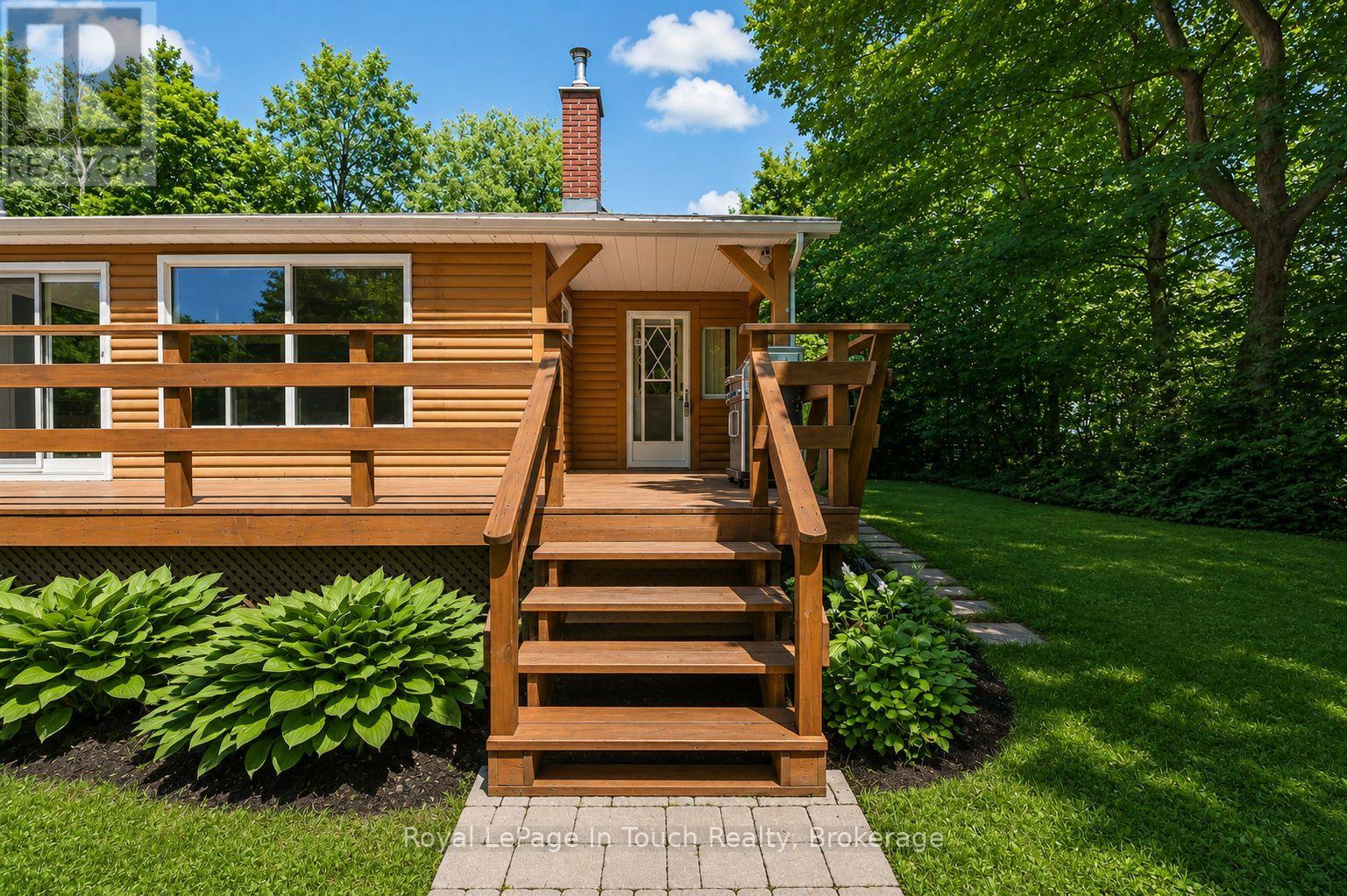23 Duquette Court, Tiny, Ontario  L9M 0H3 - Photo 5 - S12971464