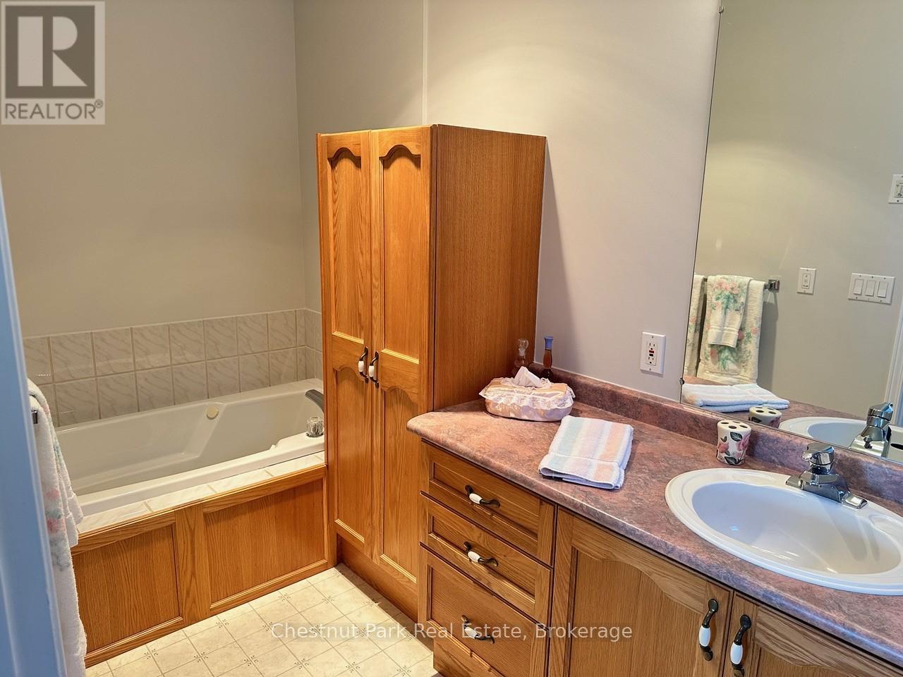 45 Pine Ridge Gate E, Gravenhurst, Ontario  P1P 1Y4 - Photo 10 - X12975124