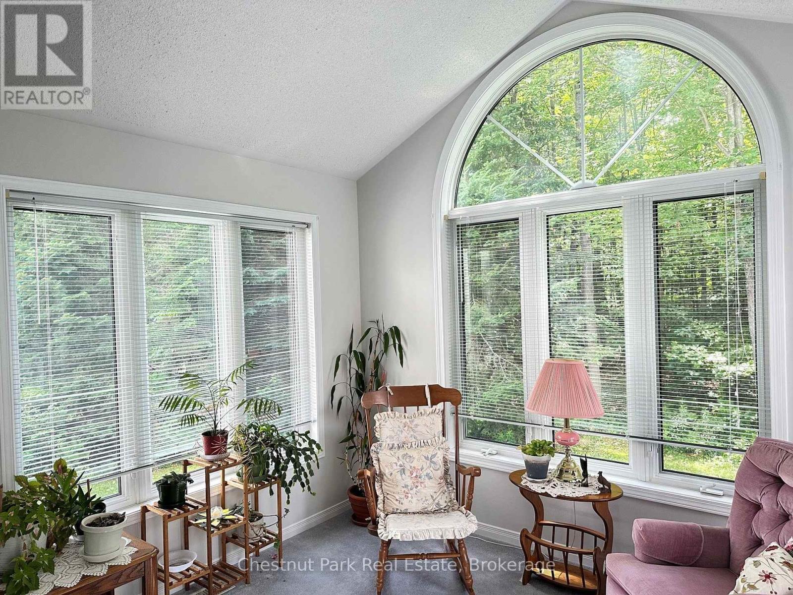 45 Pine Ridge Gate E, Gravenhurst, Ontario  P1P 1Y4 - Photo 3 - X12975124