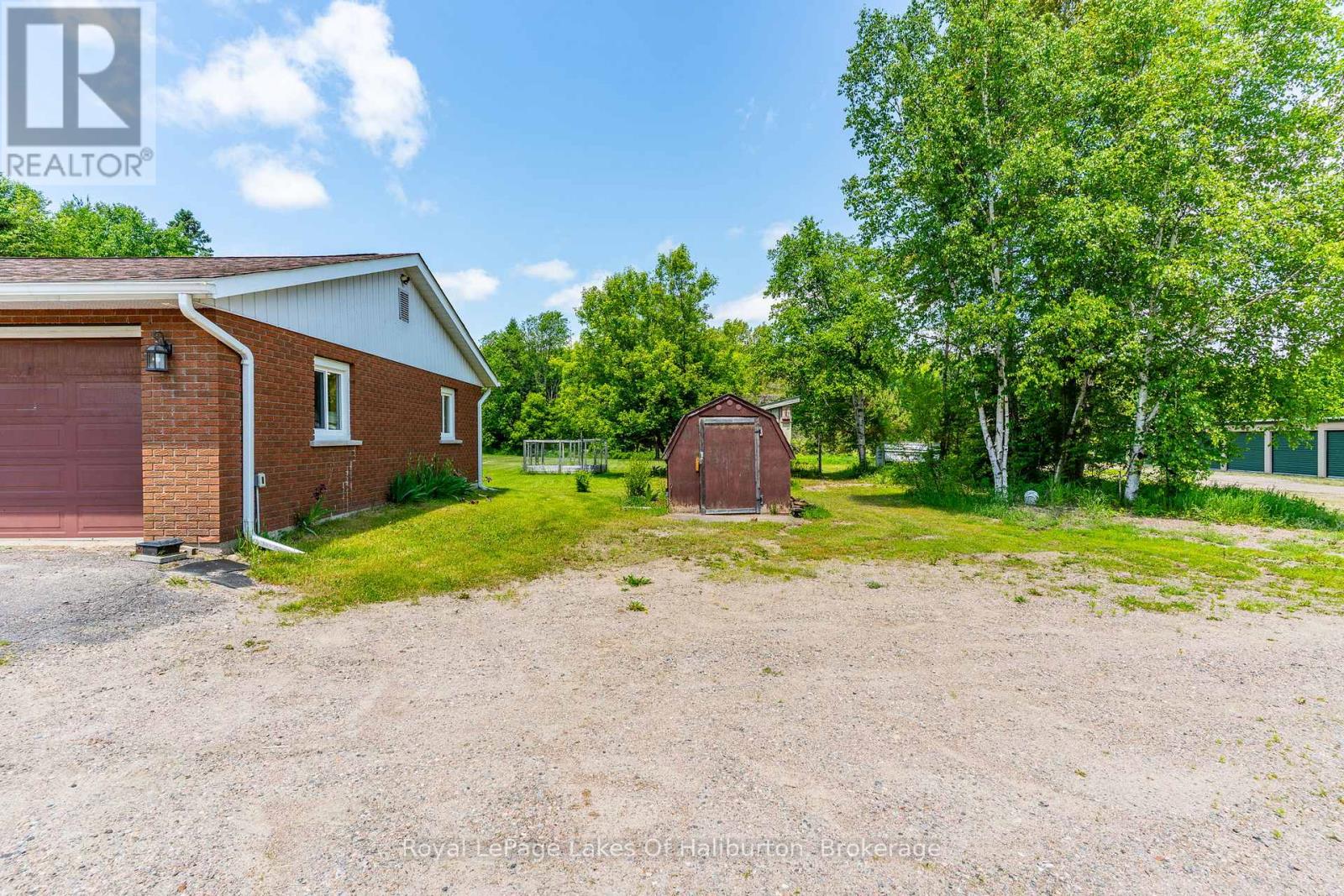 3875 Loop Road, Dysart Et Al, Ontario  K0L 1X0 - Photo 39 - X12975716