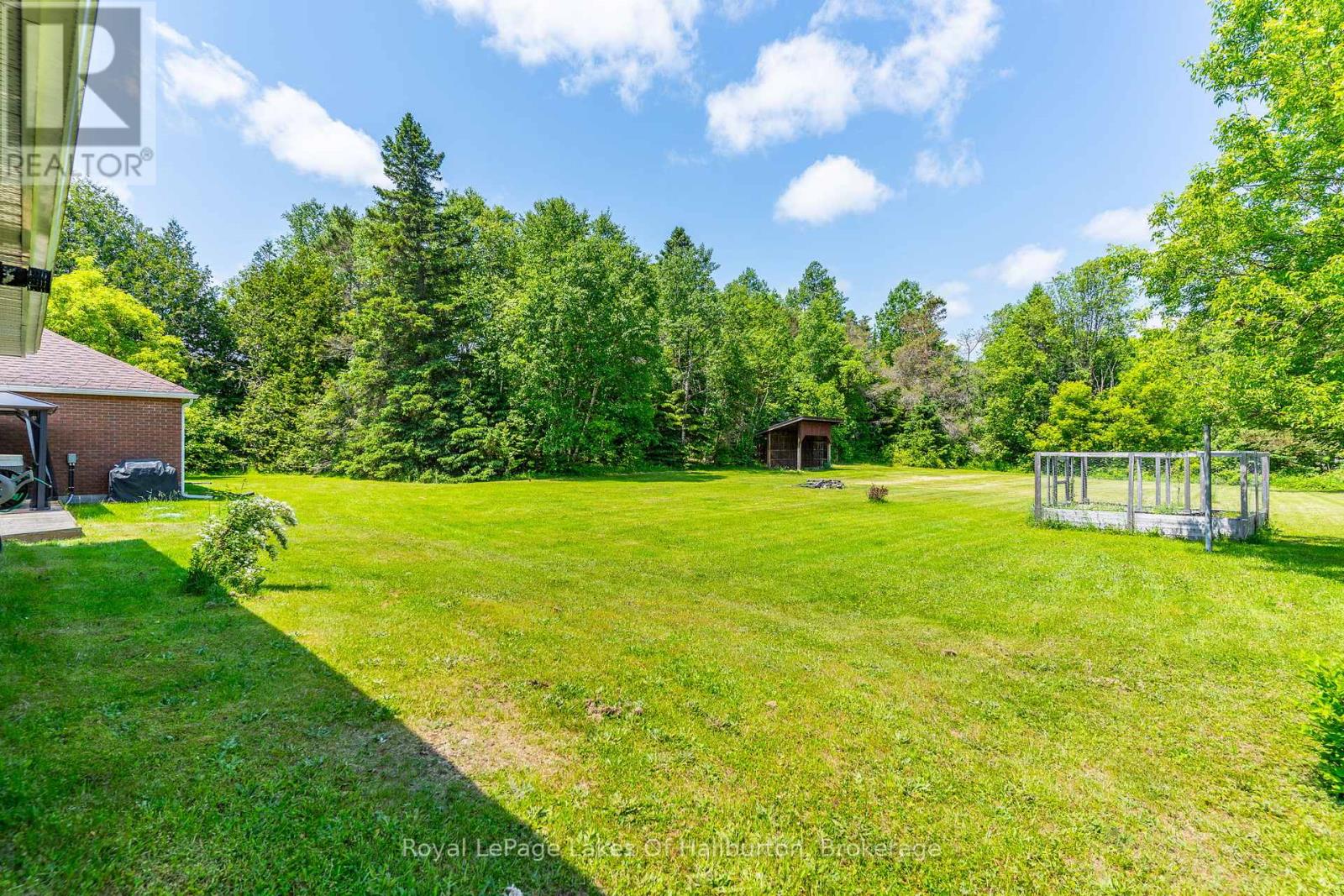 3875 Loop Road, Dysart Et Al, Ontario  K0L 1X0 - Photo 41 - X12975716