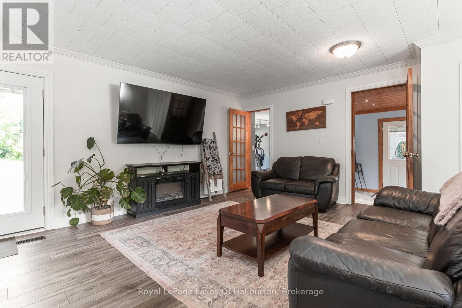 3875 Loop Road, Dysart Et Al, Ontario  K0L 1X0 - Photo 9 - X12975716