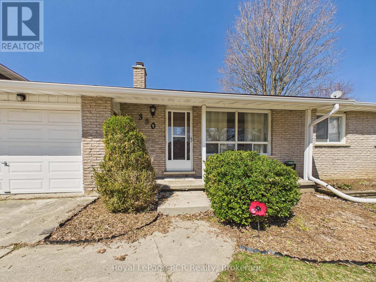 330 Glenn Road, North Huron, Ontario  N0G 2W0 - Photo 3 - X12977874