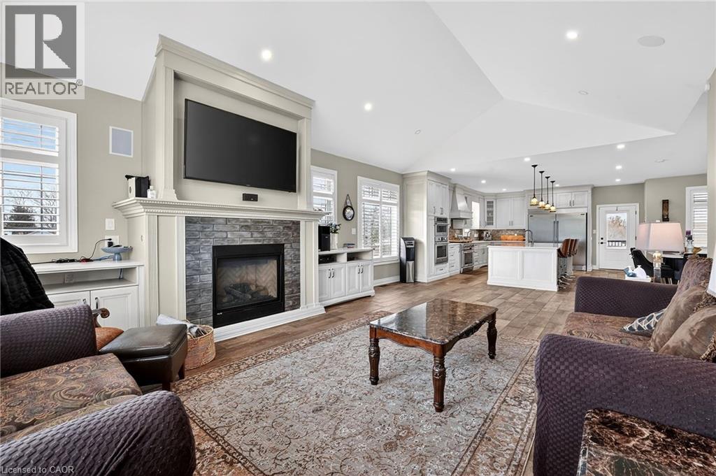 5499 Attema Crescent, West Lincoln, Ontario  L0R 1Y0 - Photo 15 - 40817753