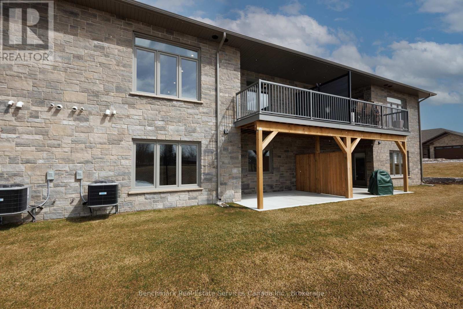 64 Cavalier Crescent, Huron-Kinloss, Ontario  N0G 2R0 - Photo 21 - X12978458