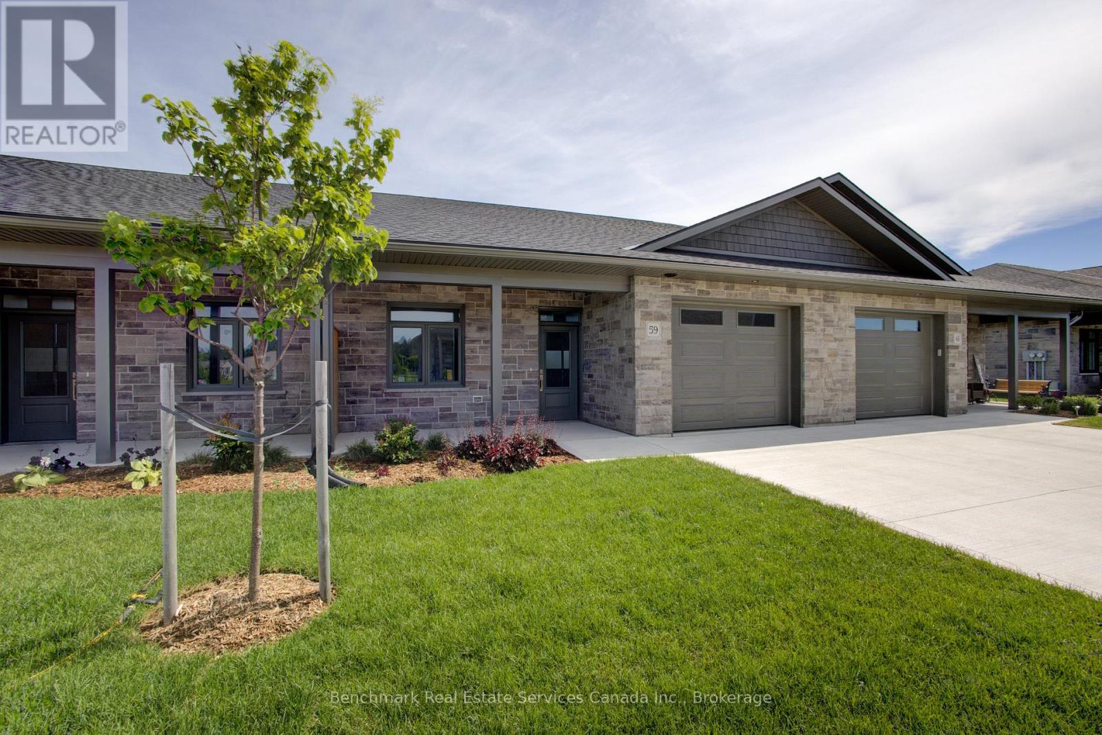 59 Cavalier Crescent, Huron-Kinloss, Ontario  N0G 2R0 - Photo 2 - X12978476