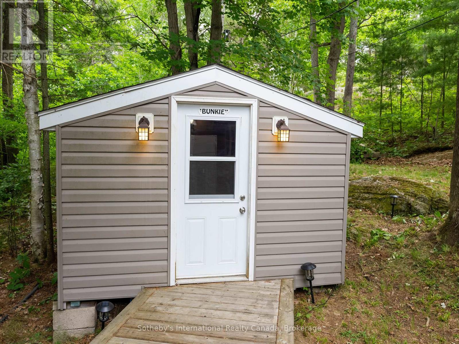 1040 Kahshe Lake, Gravenhurst, Ontario  P0E 1G0 - Photo 25 - X12980070