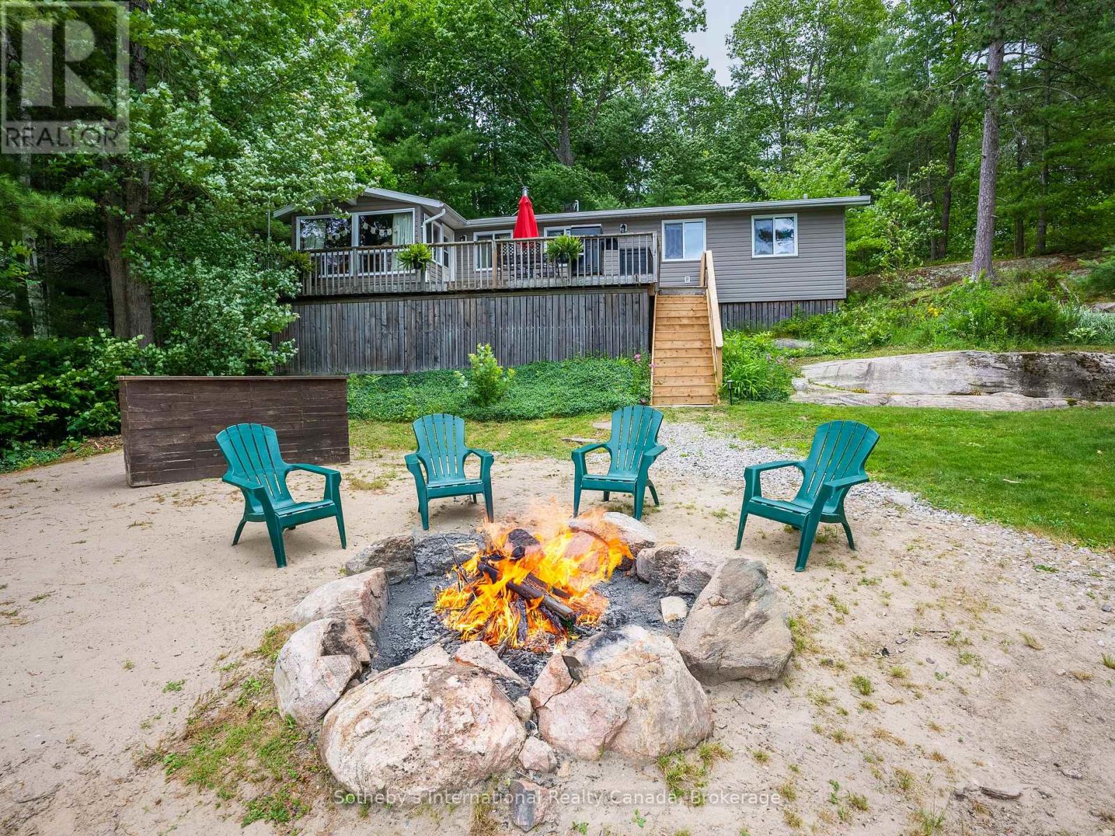 1040 Kahshe Lake, Gravenhurst, Ontario  P0E 1G0 - Photo 39 - X12980070
