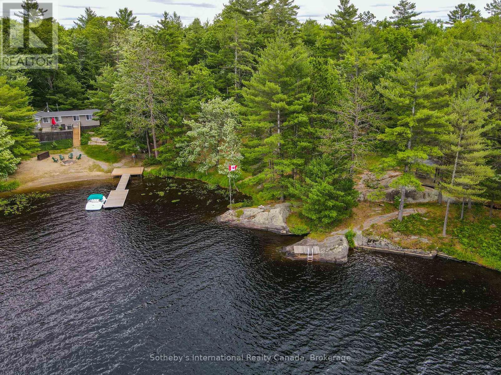 1040 Kahshe Lake, Gravenhurst, Ontario  P0E 1G0 - Photo 41 - X12980070