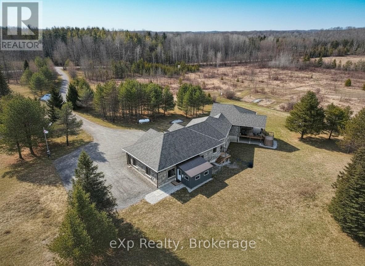 541354 14 Concession, West Grey, Ontario  N0G 1L0 - Photo 4 - X12980420