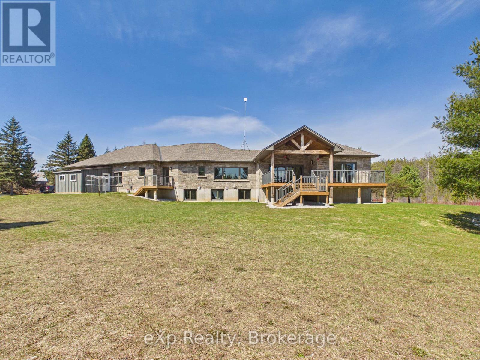541354 14 Concession, West Grey, Ontario  N0G 1L0 - Photo 5 - X12980420