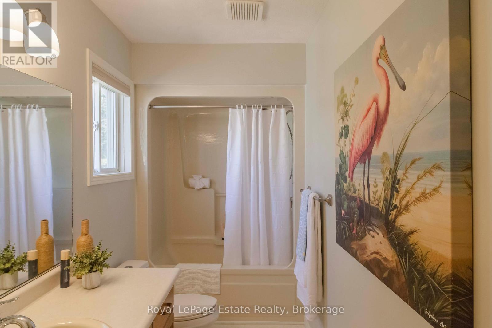 21 Sauble Woods Crescent, South Bruce Peninsula, Ontario  N0H 2G0 - Photo 20 - X12981556