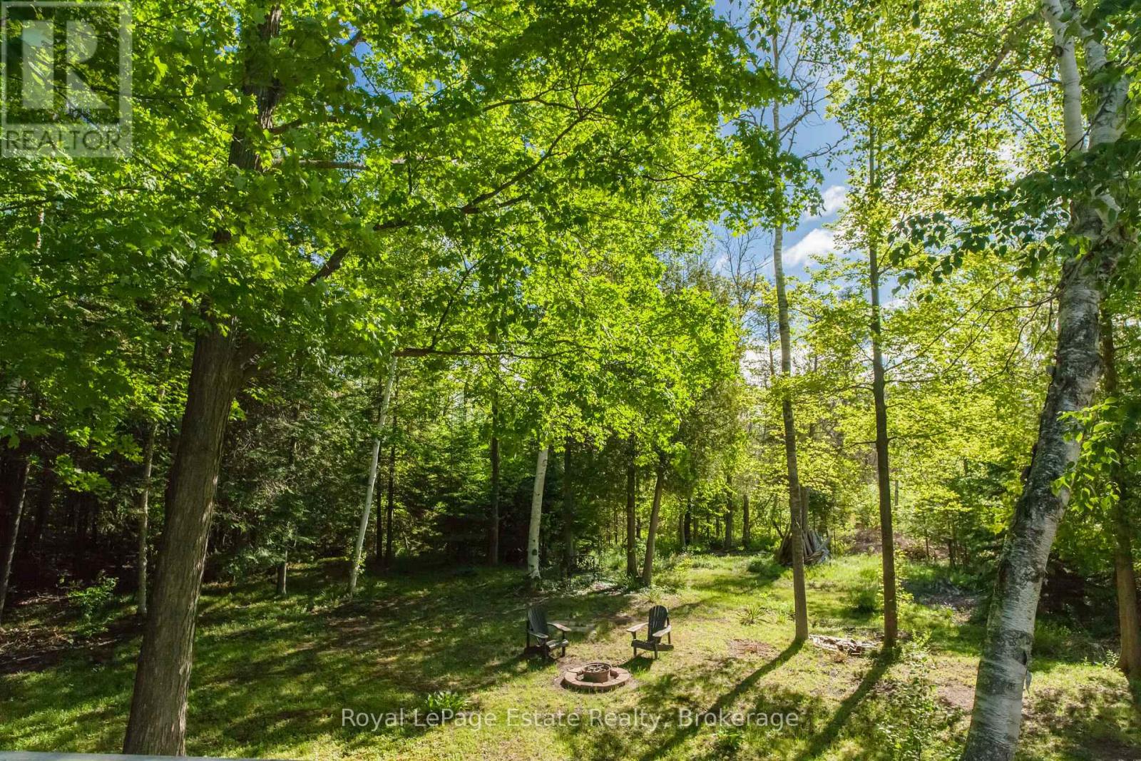21 Sauble Woods Crescent, South Bruce Peninsula, Ontario  N0H 2G0 - Photo 27 - X12981556
