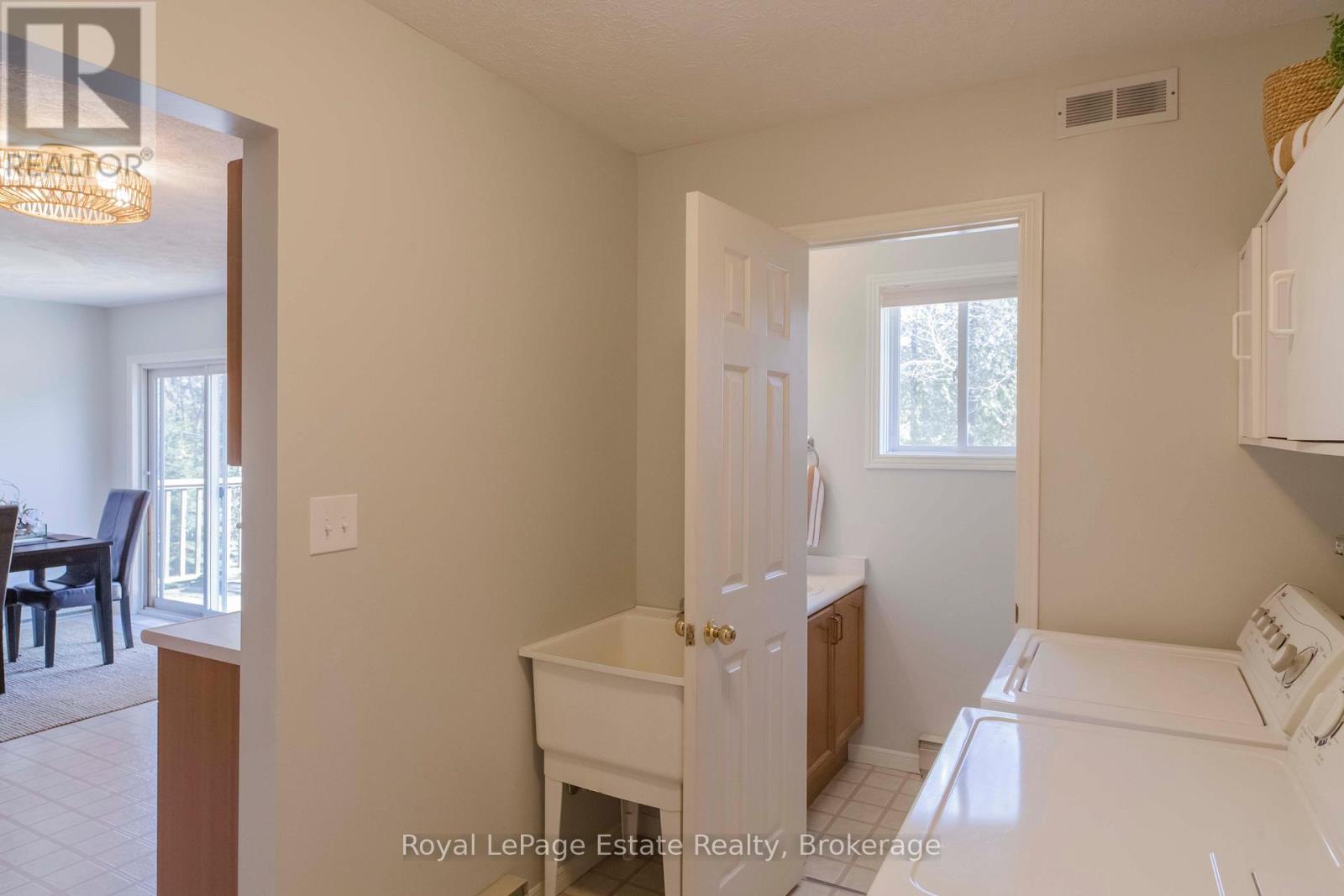 21 Sauble Woods Crescent, South Bruce Peninsula, Ontario  N0H 2G0 - Photo 35 - X12981556