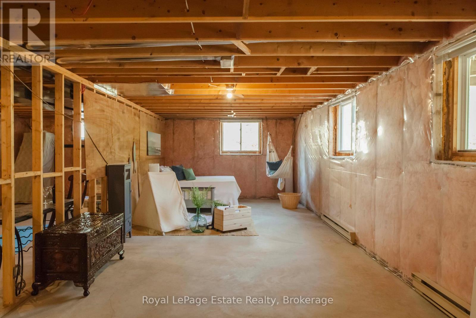 21 Sauble Woods Crescent, South Bruce Peninsula, Ontario  N0H 2G0 - Photo 39 - X12981556