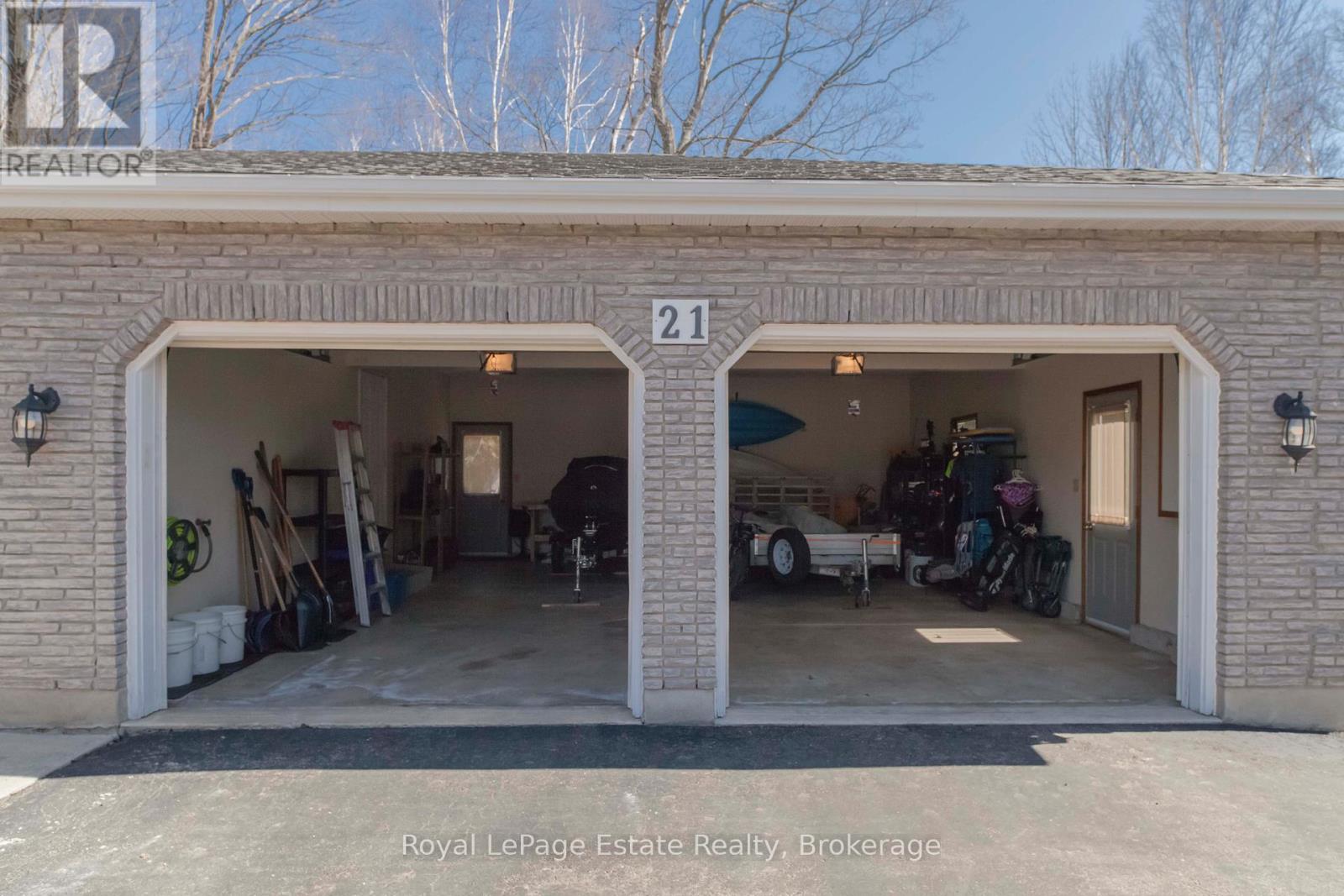 21 Sauble Woods Crescent, South Bruce Peninsula, Ontario  N0H 2G0 - Photo 41 - X12981556