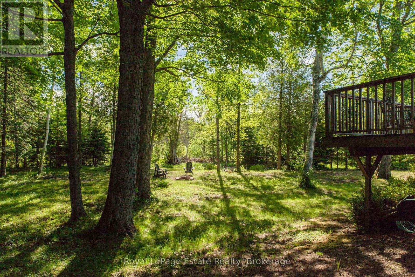21 Sauble Woods Crescent, South Bruce Peninsula, Ontario  N0H 2G0 - Photo 46 - X12981556