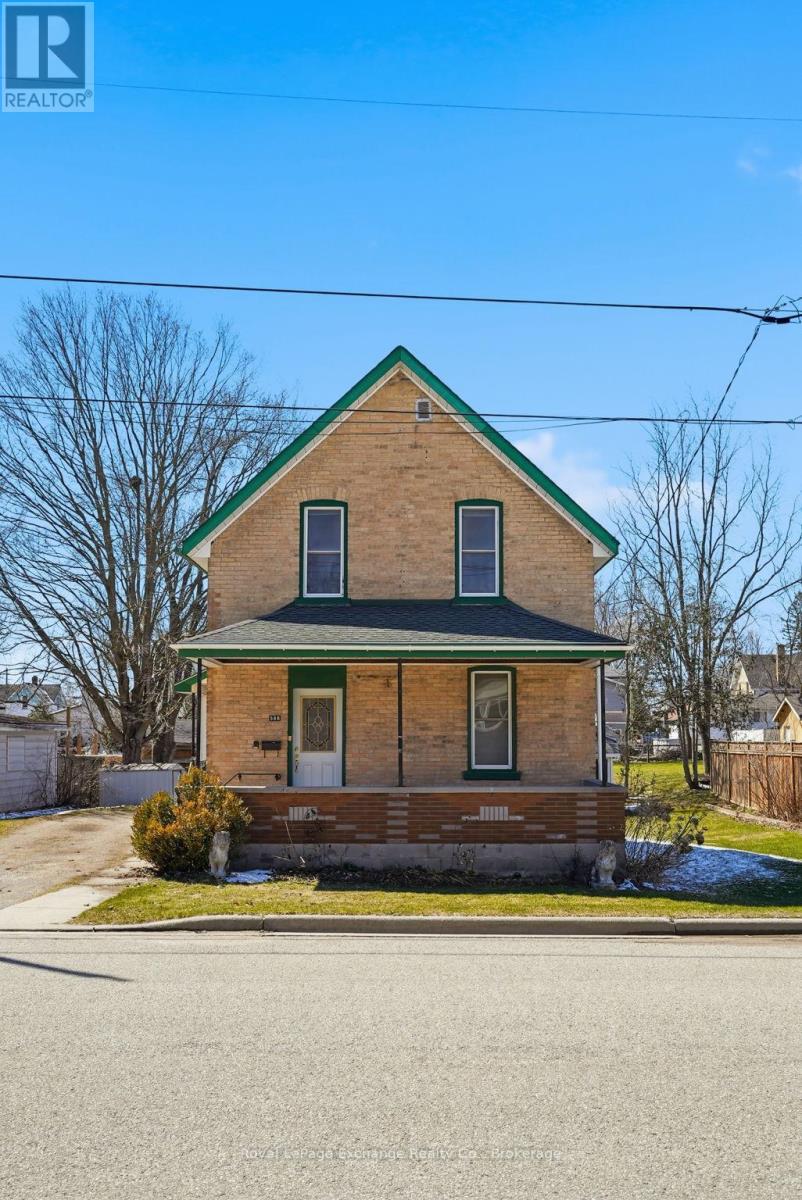 588 11th Avenue, Hanover, Ontario  N4N 2S6 - Photo 2 - X12981660
