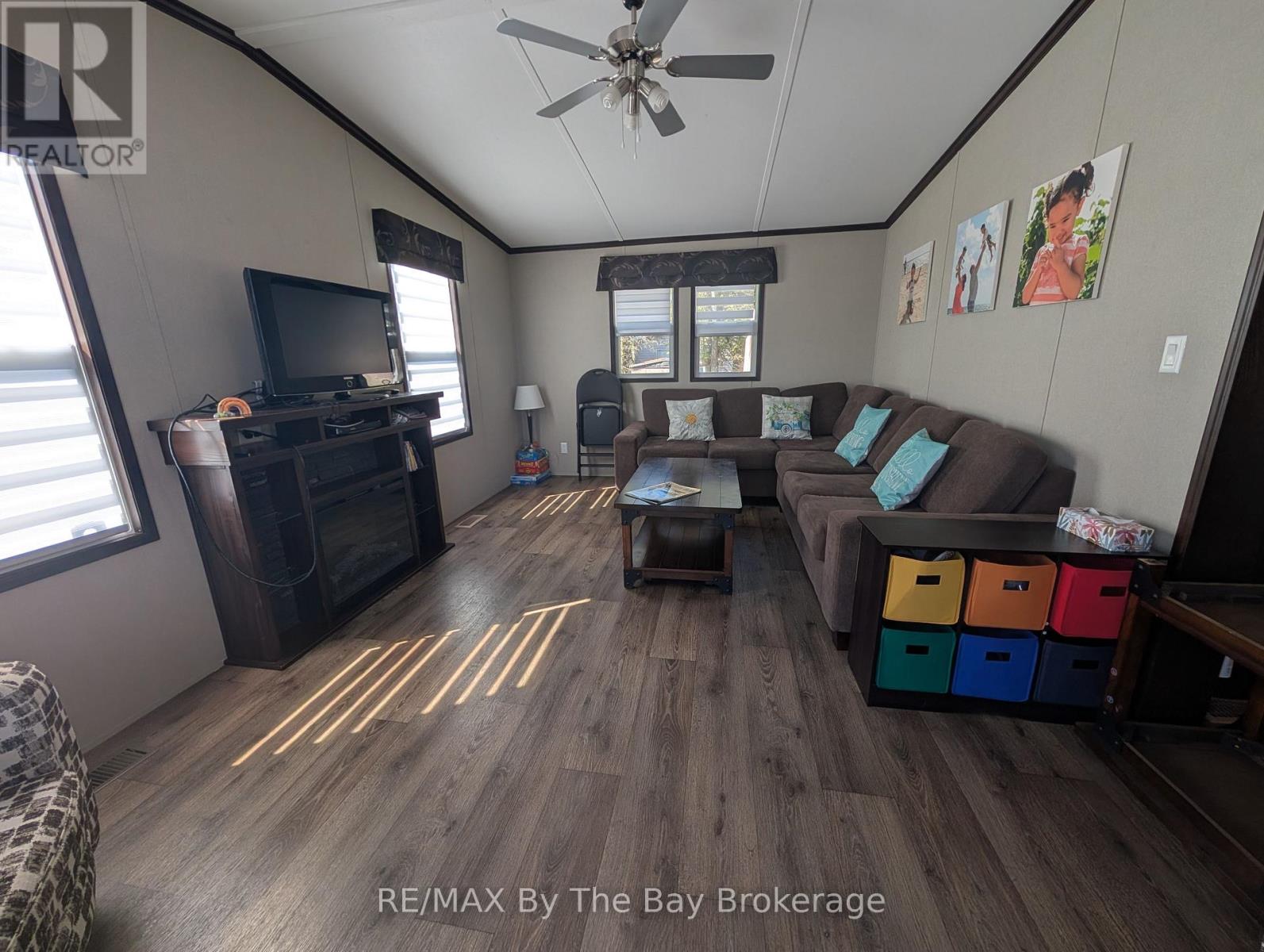 42 Temagami Trail, Wasaga Beach, Ontario  L9Z 1X7 - Photo 17 - S12982436