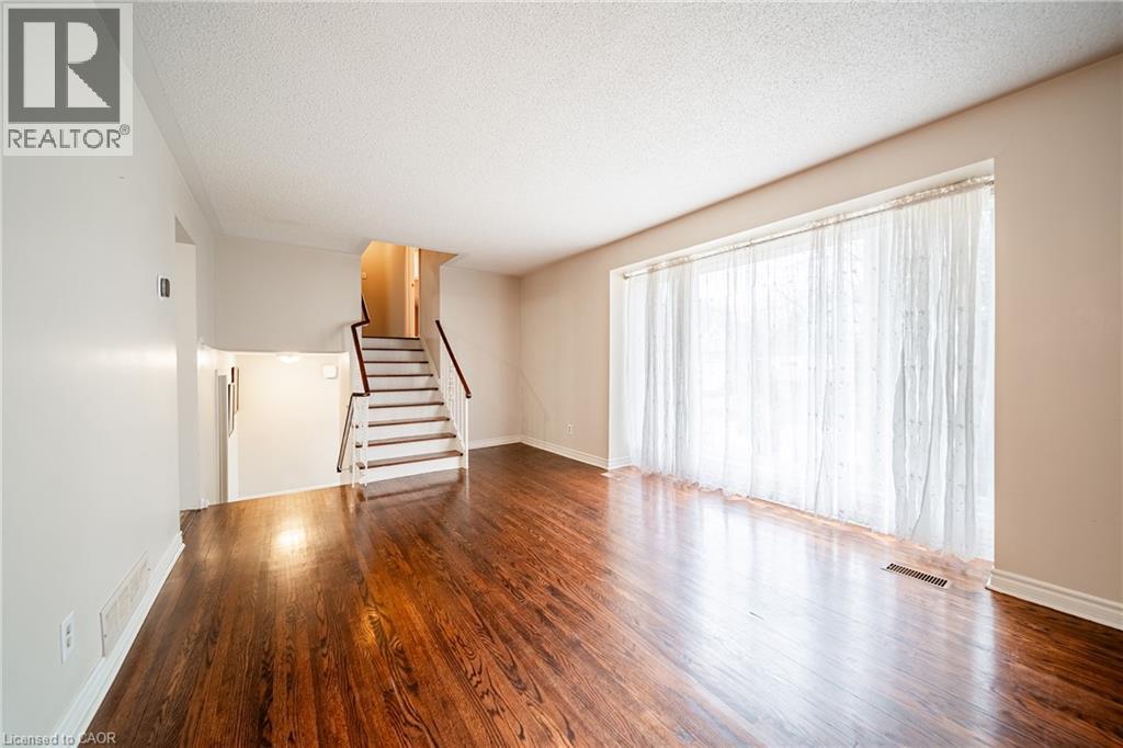 557 Trafford Crescent, Oakville, Ontario  L6L 3T4 - Photo 4 - 40819616