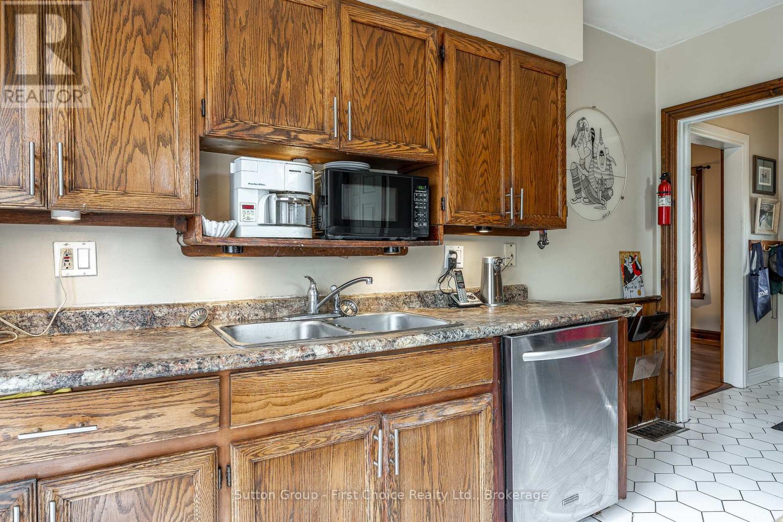 141 Perth Street, Stratford, Ontario  N5A 3Y1 - Photo 21 - X12983104