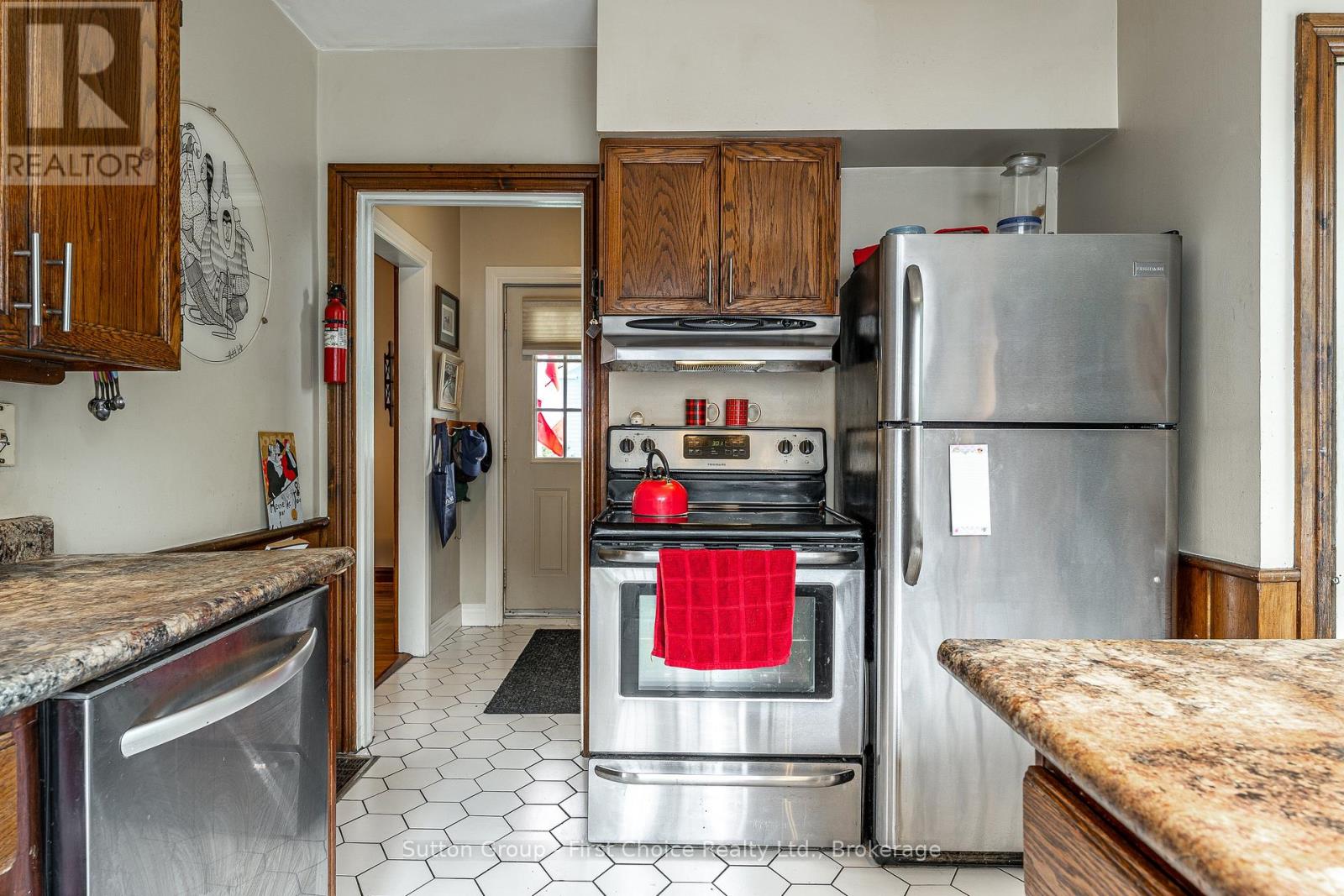 141 Perth Street, Stratford, Ontario  N5A 3Y1 - Photo 22 - X12983104