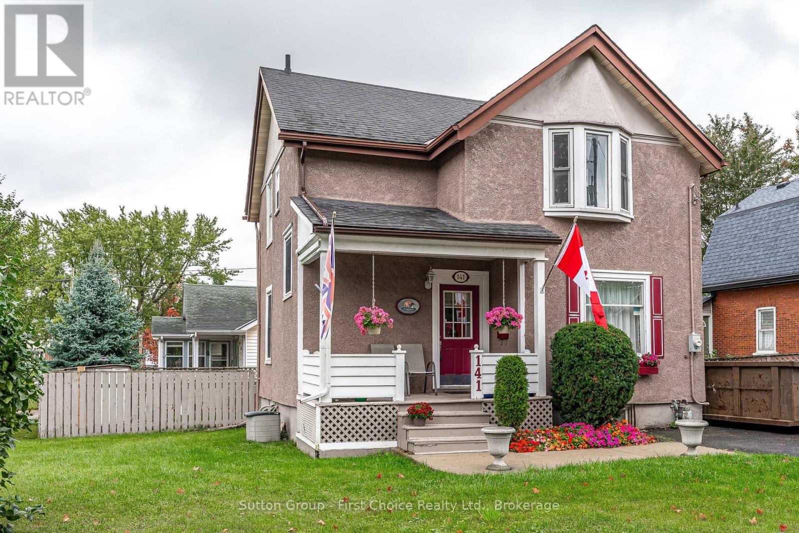 141 Perth Street, Stratford, Ontario  N5A 3Y1 - Photo 3 - X12983104