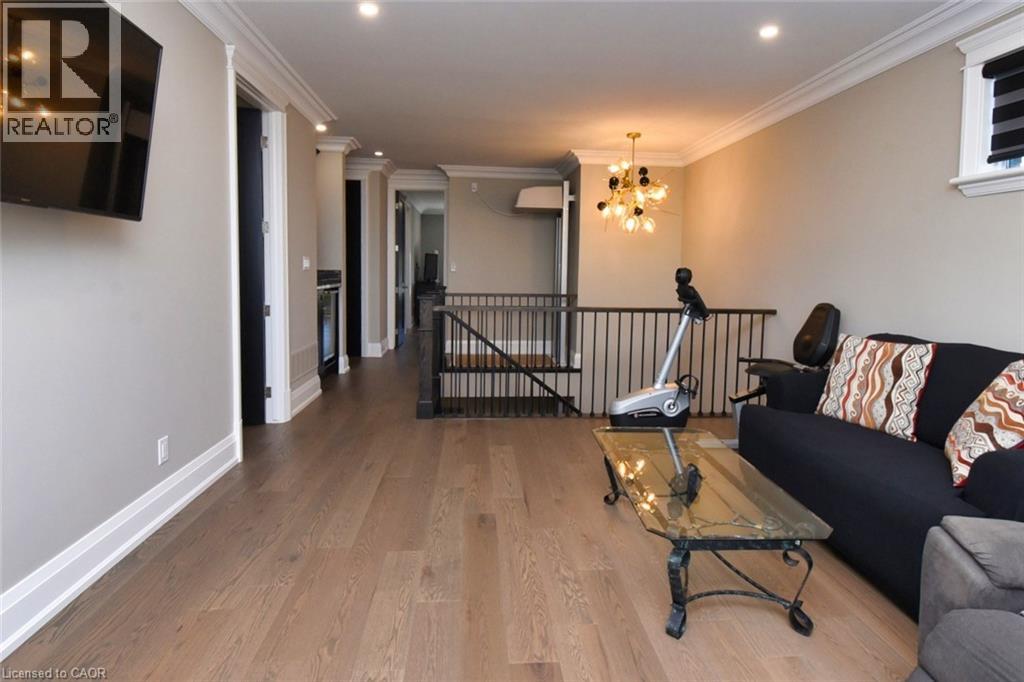 68 Mountain Brow Boulevard, Hamilton, Ontario  L8T 1A4 - Photo 17 - 40819553